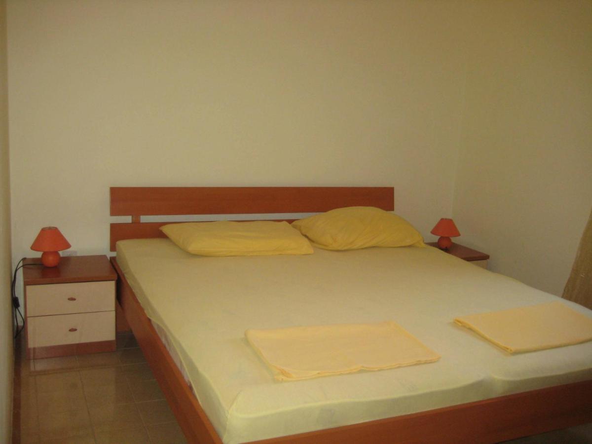 Apartments Zmaj 萨瓦拉 外观 照片